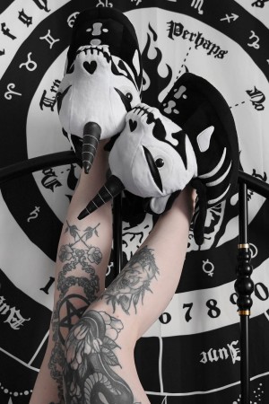 Killstar Bone Myth Slippers Negros | 25396-DLUB
