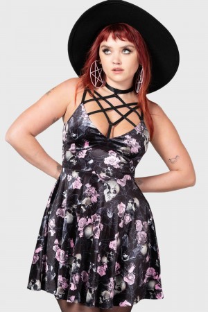 Killstar Magica Skater Vestido [BLACK/PINK] Rosas | 31267-NPGO